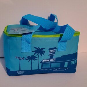 TRADER JOE'S MINI INSULATED TOTE -LIMITED EDITION THE SUMMER OF 2025, BLUE🧊🌞